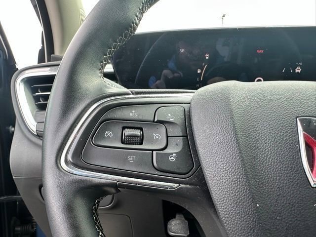 Used 2024 Buick Encore GX Avenir image 32