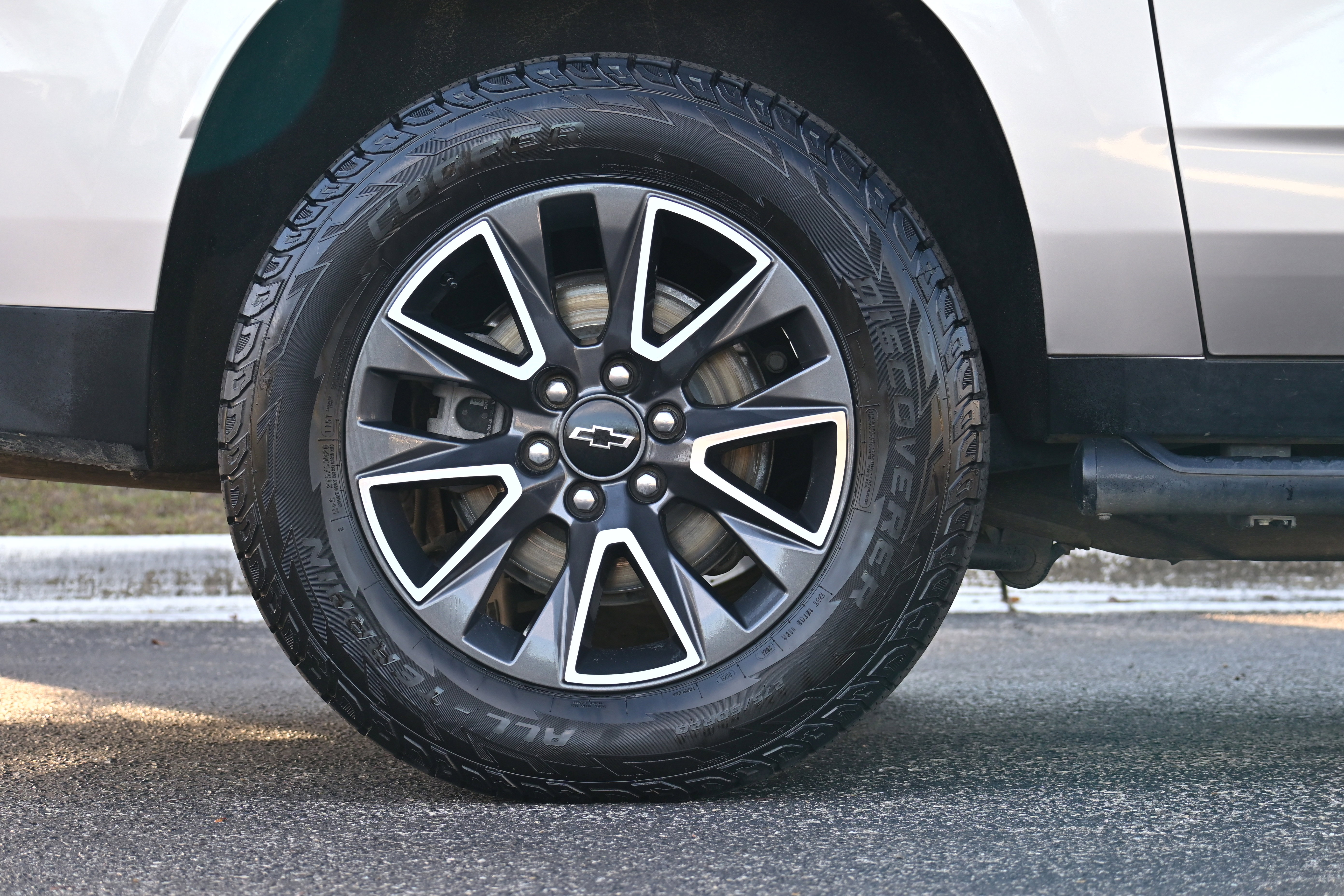 Used 2022 Chevrolet Suburban Z71 image 18