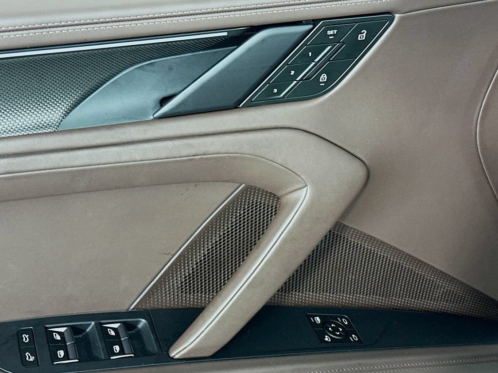 New 2026 Porsche Cayenne Turbo AWD/4WD image 20