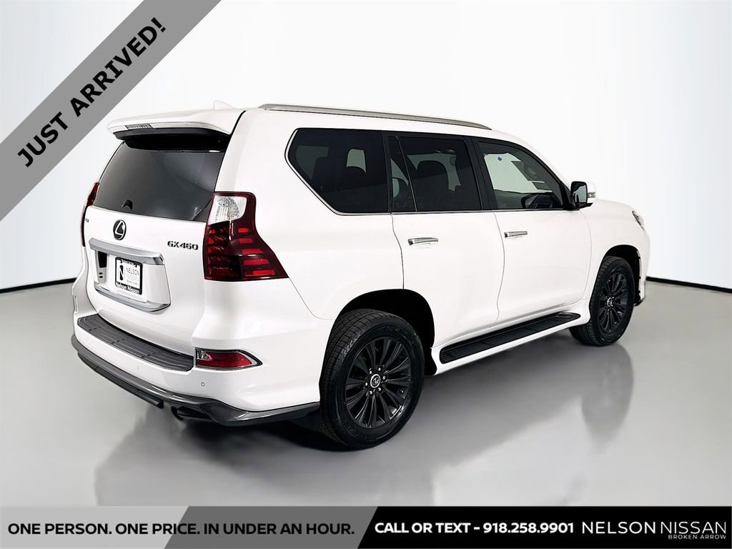Used 2022 Lexus GX 460 Luxury w/ Sport Design Package image 5