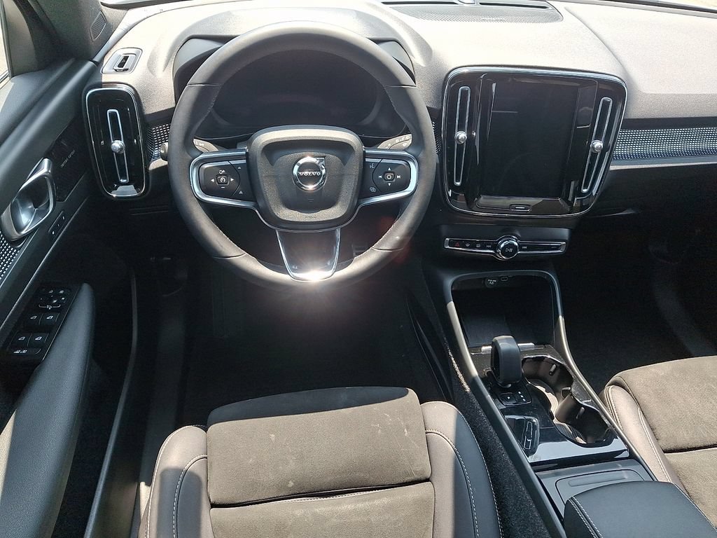 Used 2022 Volvo XC40 P8 Recharge Ultimate AWD/4WD image 11