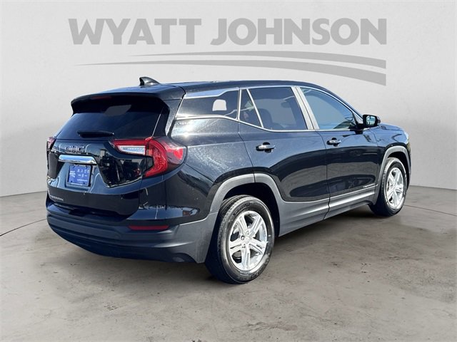 Used 2024 GMC Terrain SLE image 5