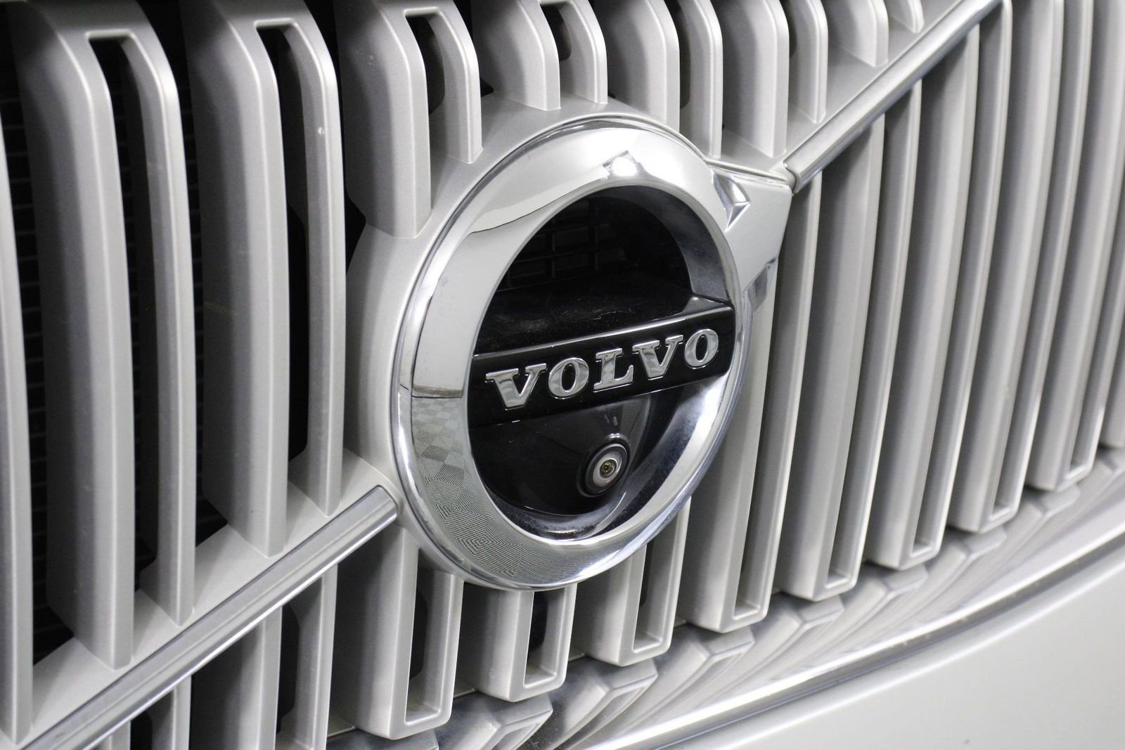 Used 2016 Volvo XC90 T8 Inscription w/ Vision Package AWD/4WD image 27