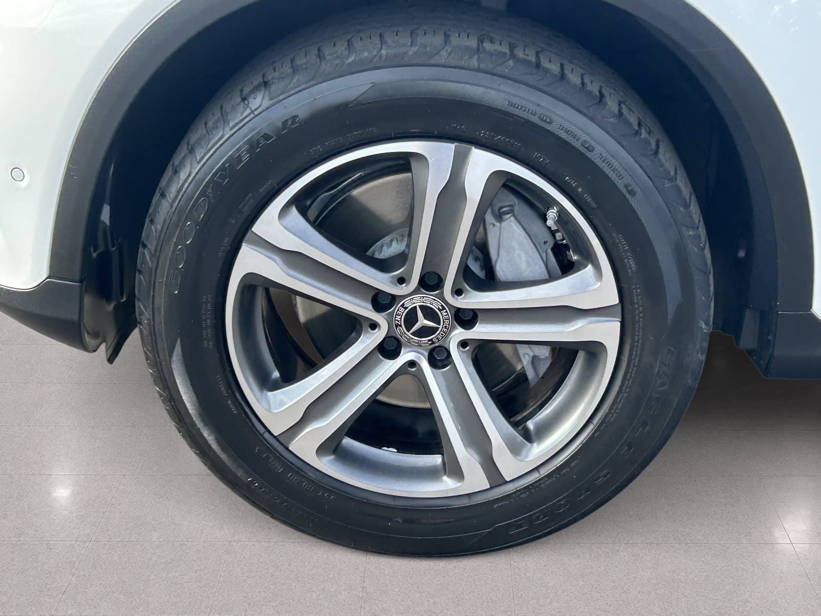 Used 2021 Mercedes-Benz GLC 300 image 11