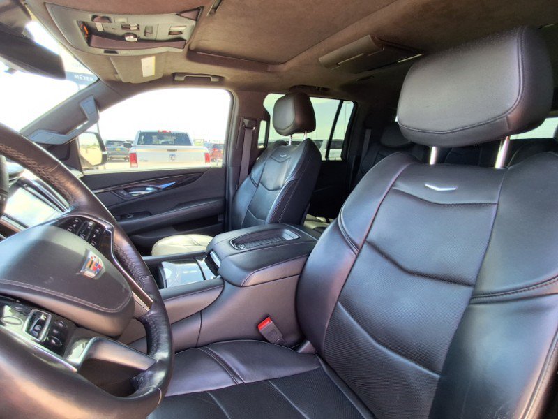 Used 2020 Cadillac Escalade ESV Platinum AWD/4WD image 11