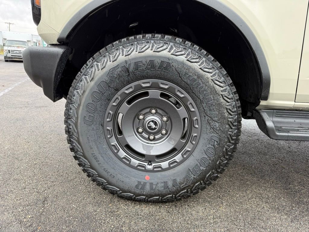 New 2025 Ford Bronco Outer Banks w/ Sasquatch Package image 11