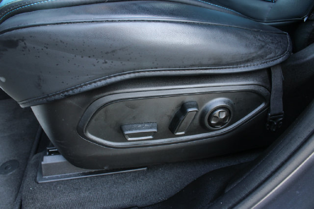 Used 2024 Jeep Grand Cherokee Laredo RWD image 13