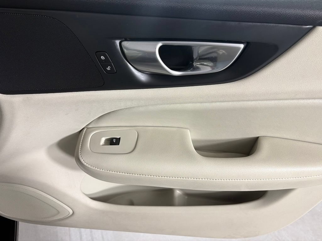 Used 2024 Volvo S60 B5 Plus FWD image 14