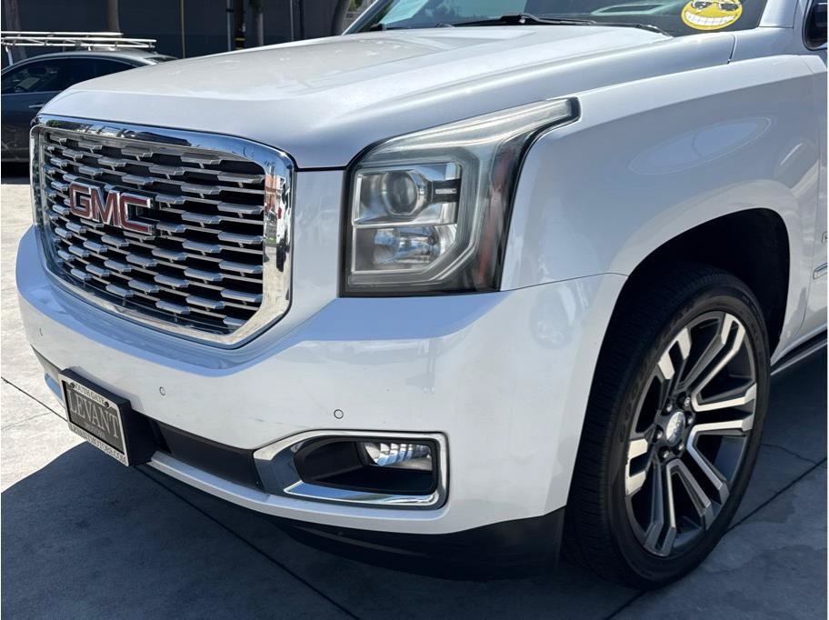 Used 2019 GMC Yukon Denali w/ Denali Ultimate Package RWD image 10