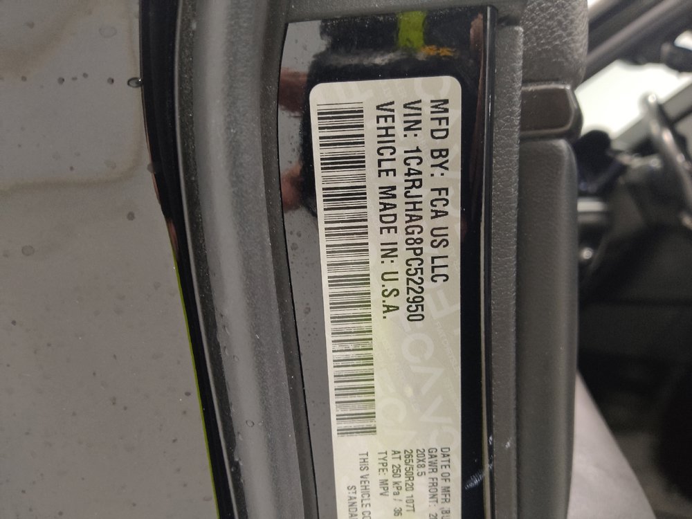 Used 2023 Jeep Grand Cherokee Altitude AWD/4WD image 33
