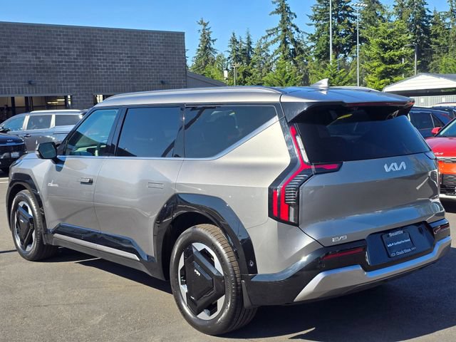 Certified 2024 Kia EV9 Land AWD/4WD image 3