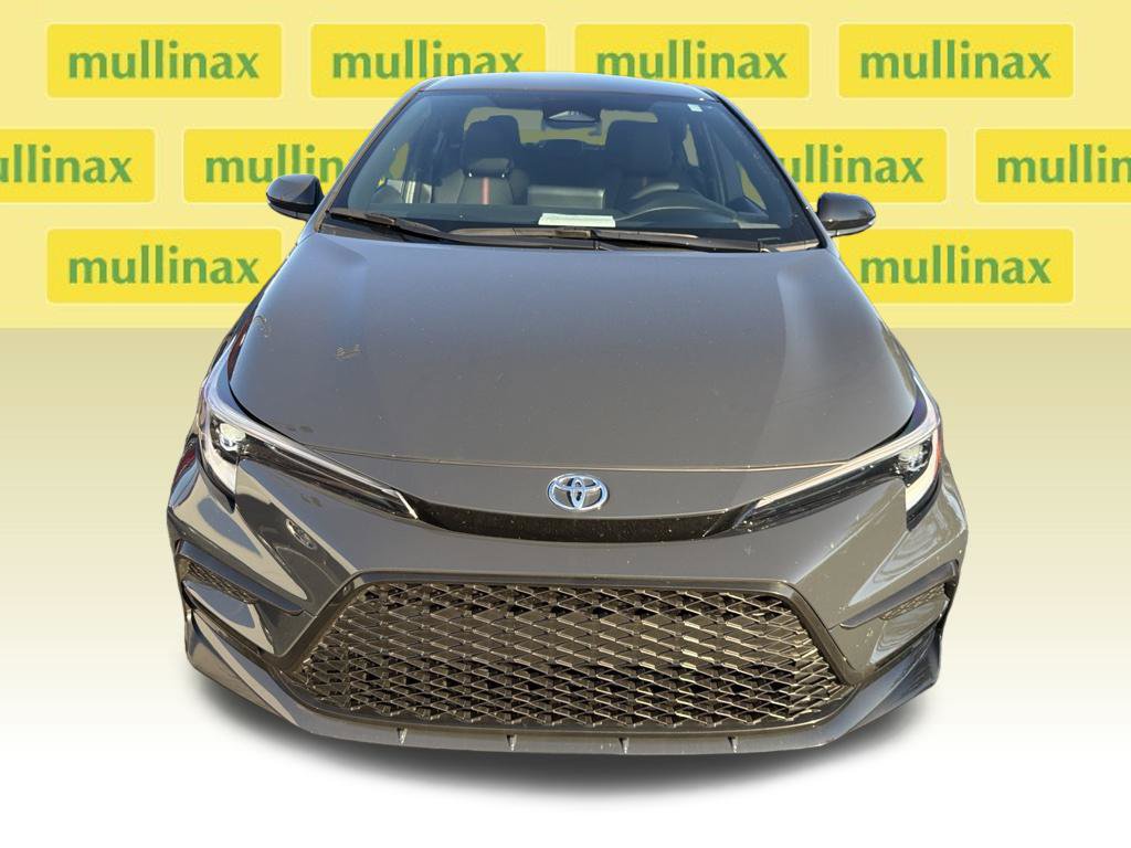 Used 2026 Toyota Corolla SE FWD image 2