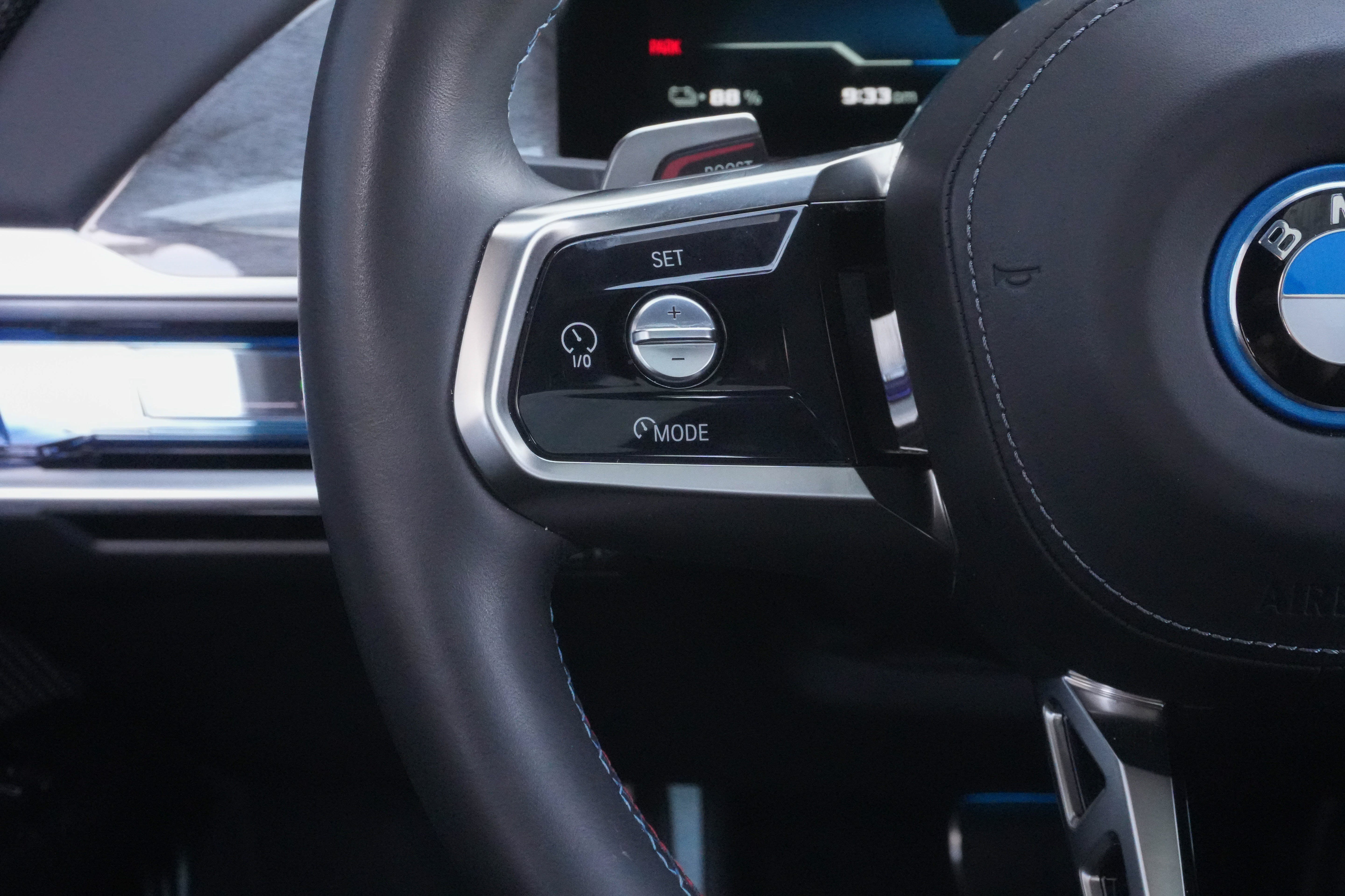 Certified 2024 BMW i7 M70 w/ Premium Package AWD/4WD image 19