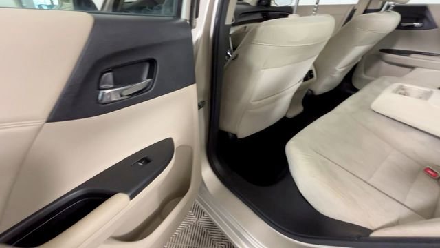 Used 2015 Honda Accord EX image 21