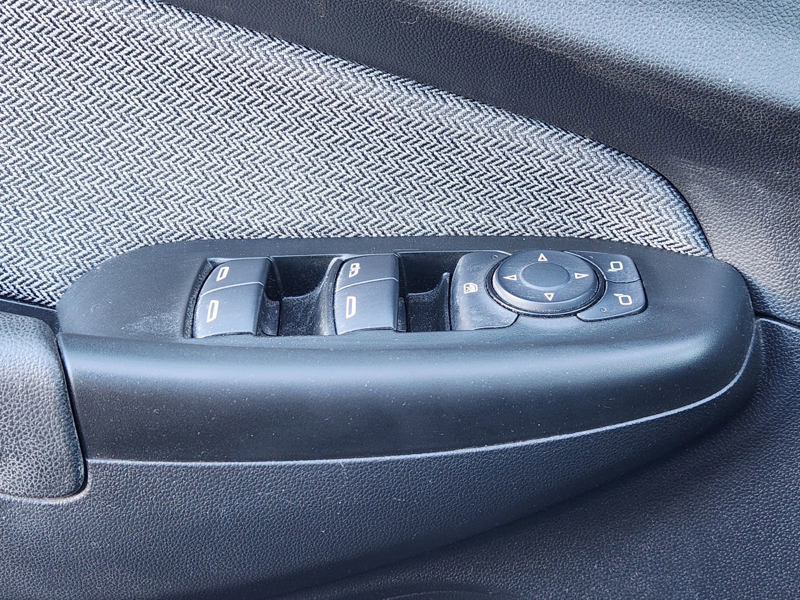 Used 2022 Chevrolet TrailBlazer LT image 28