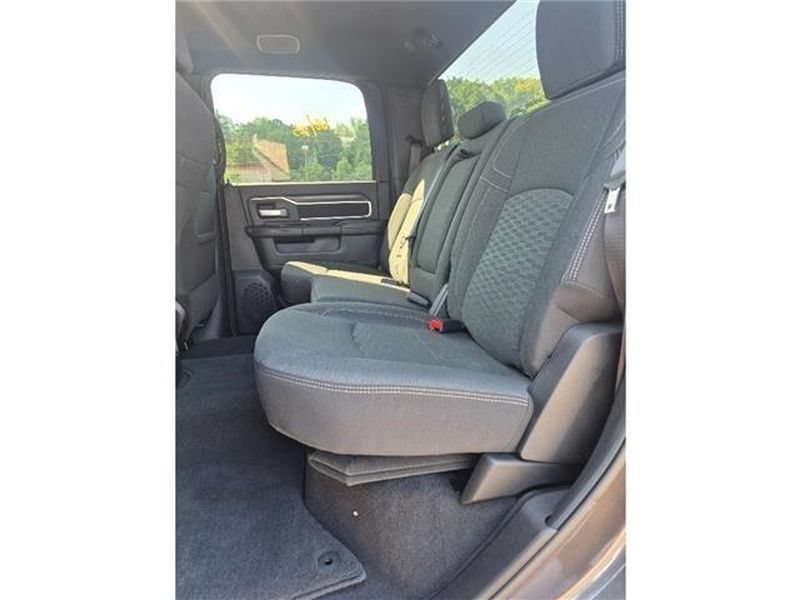 Used 2025 RAM 2500 Big Horn AWD/4WD image 17