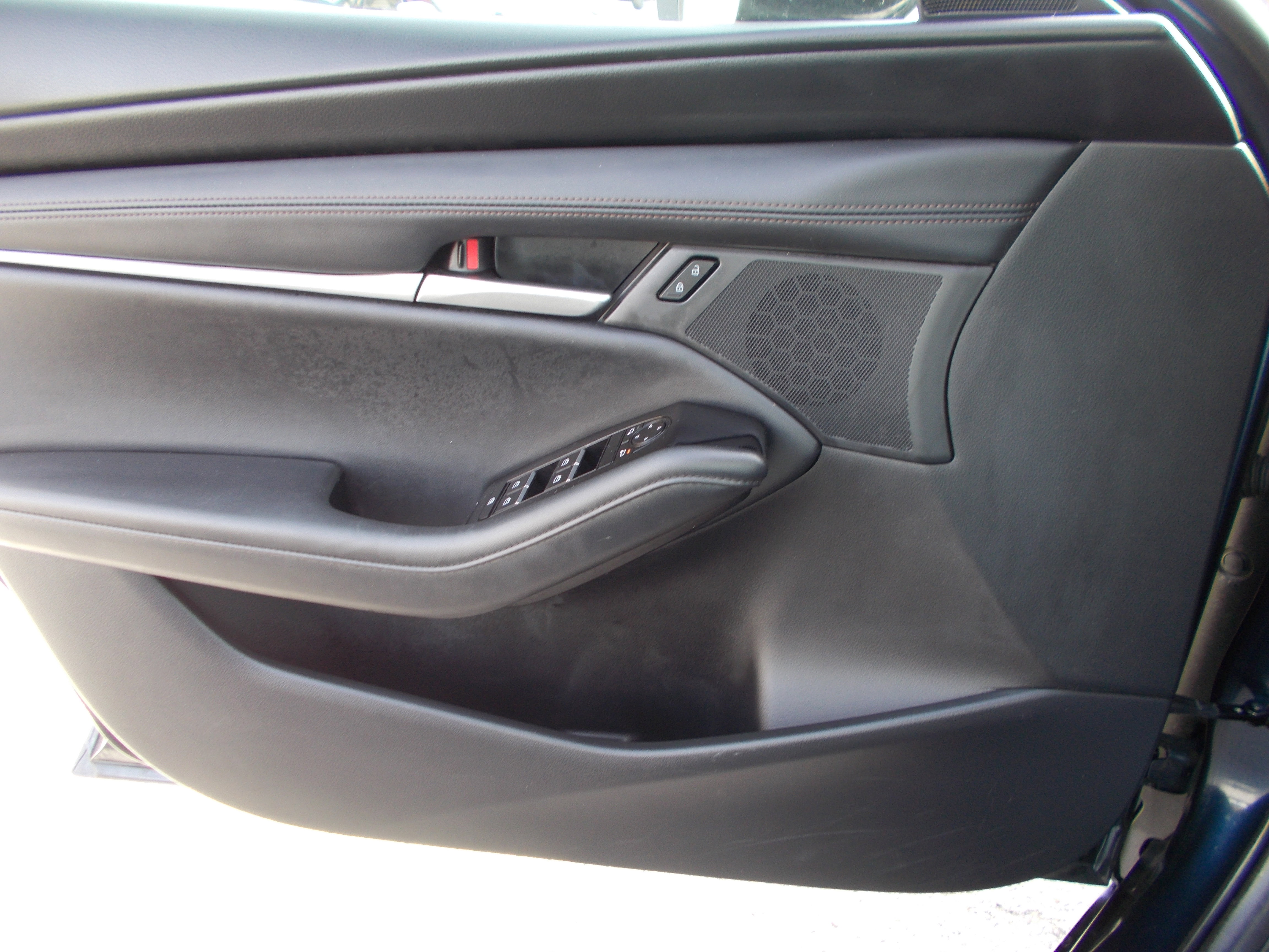 Used 2025 MAZDA MAZDA3 s Sport image 8