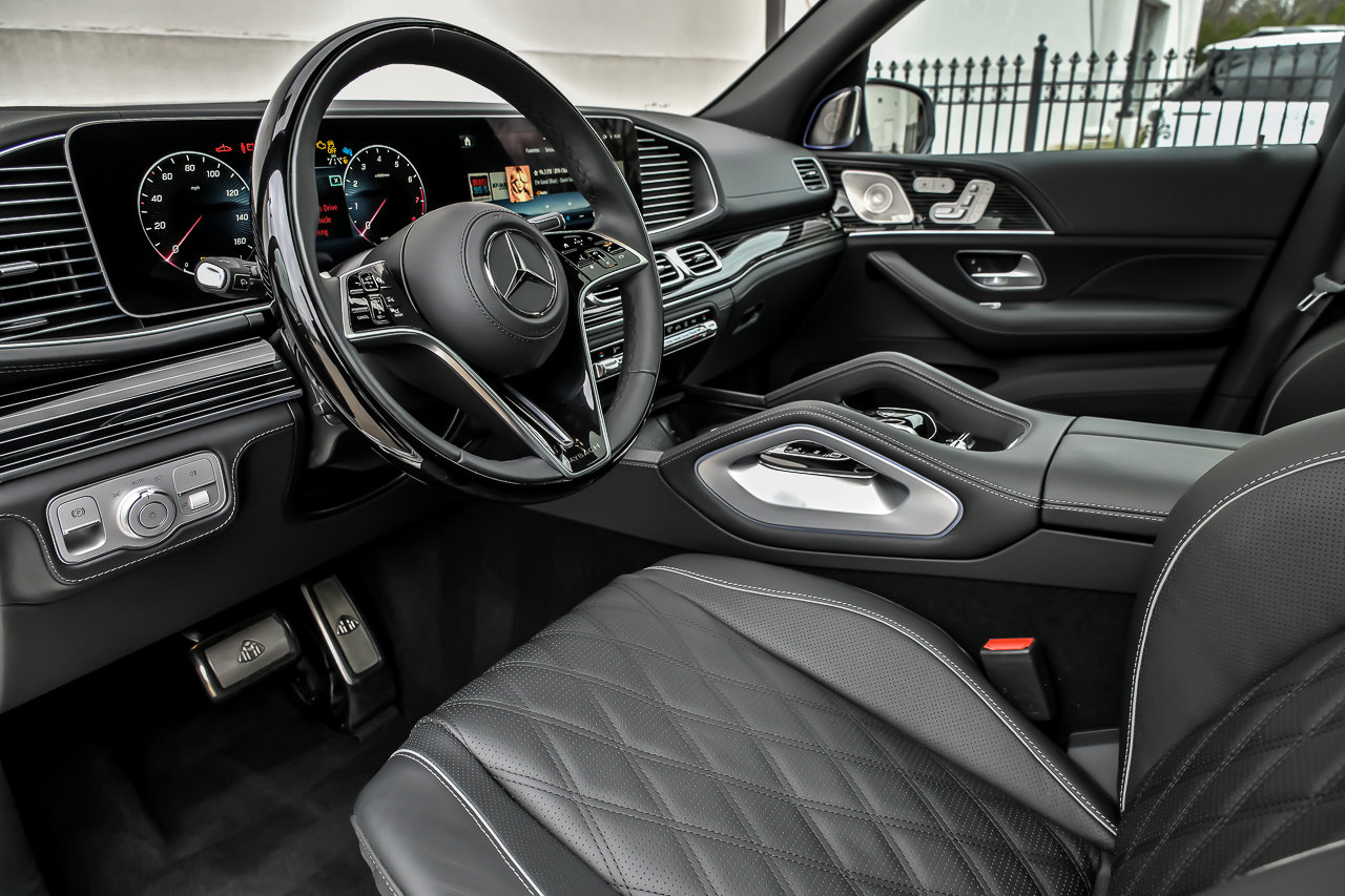 Used 2026 Mercedes-Benz Maybach GLS 600 4MATIC image 28