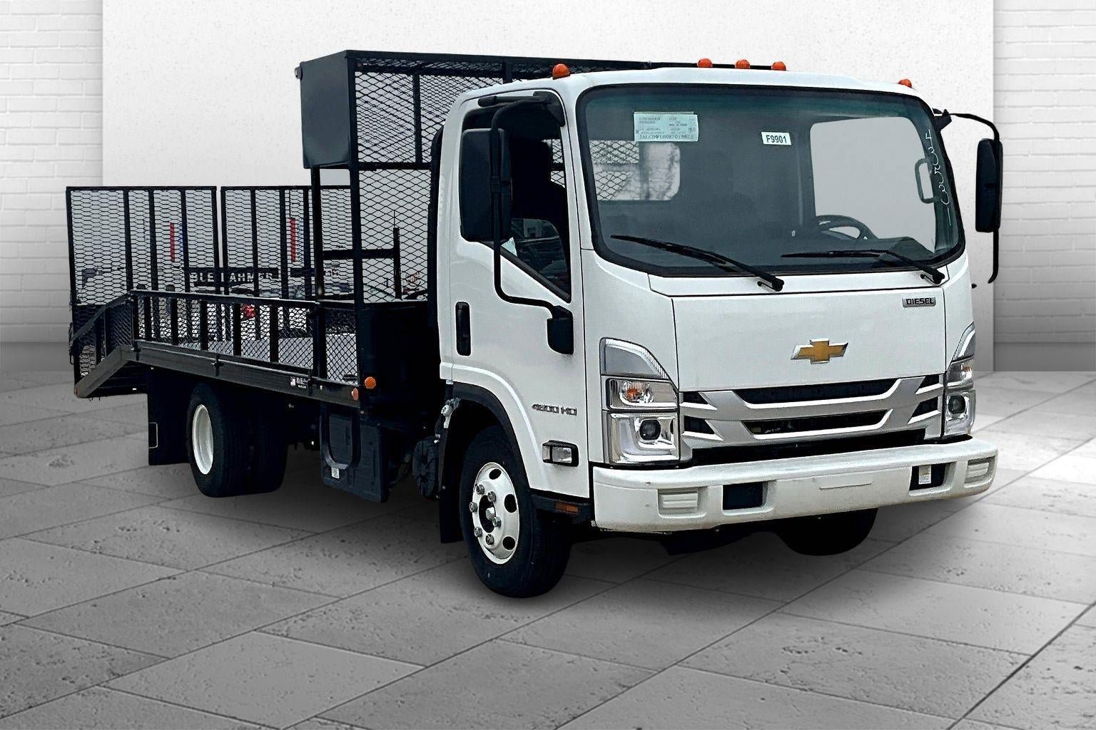 New 2024 Chevrolet Low Cab Forward 4500 XD RWD image 1
