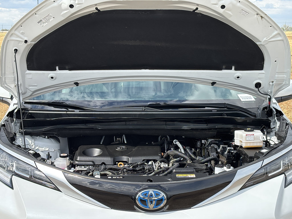 Certified 2023 Toyota Sienna Limited FWD image 21