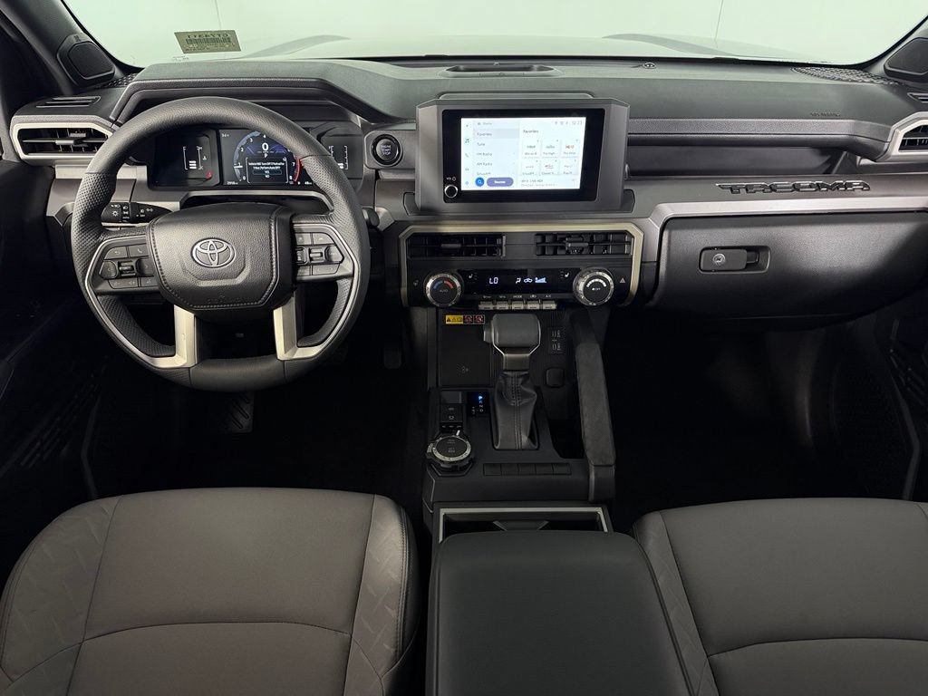 Used 2025 Toyota Tacoma SR5 AWD/4WD image 13