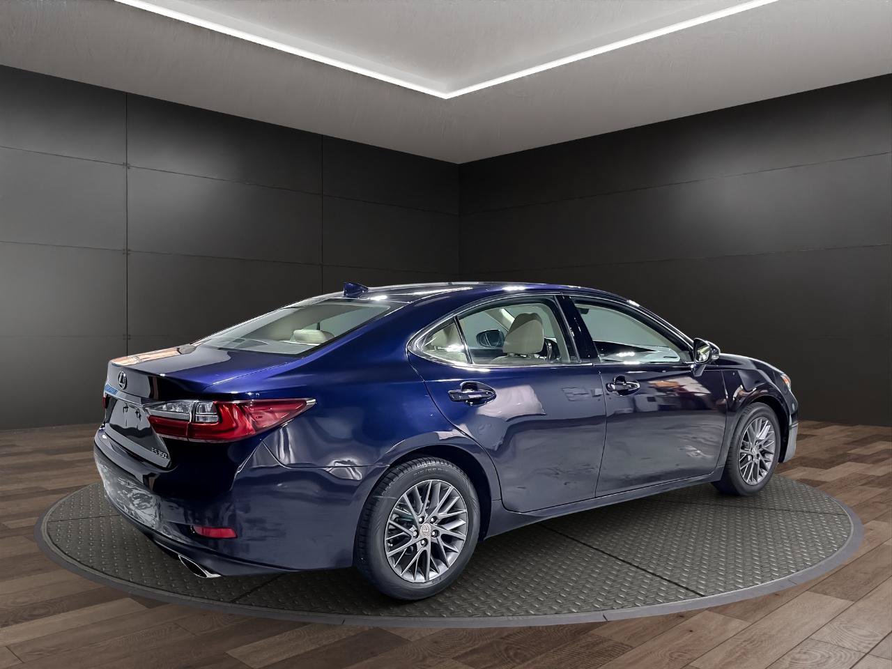 Used 2018 Lexus ES 350 w/ Navigation System Package FWD image 8