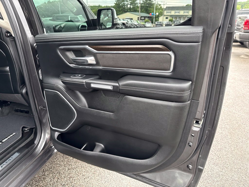 Used 2022 RAM 1500 Laramie AWD/4WD image 26