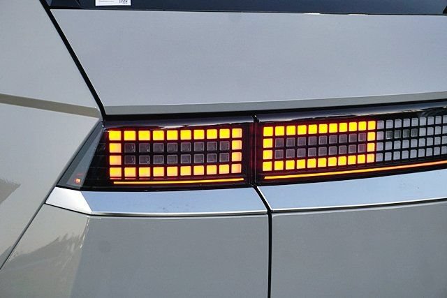 New 2027 Hyundai Ioniq 5 Limited RWD image 7