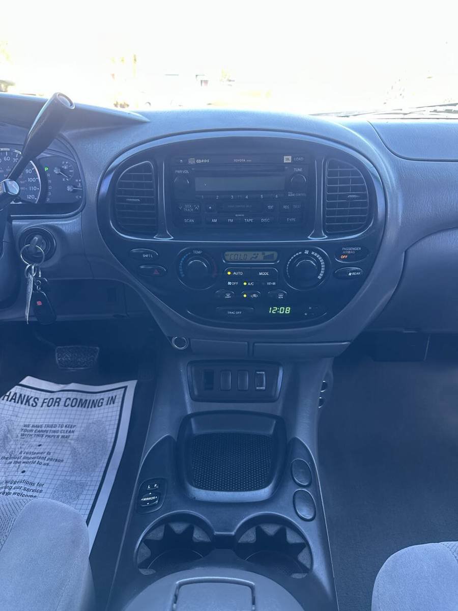 Used 2005 Toyota Sequoia SR5 RWD image 15