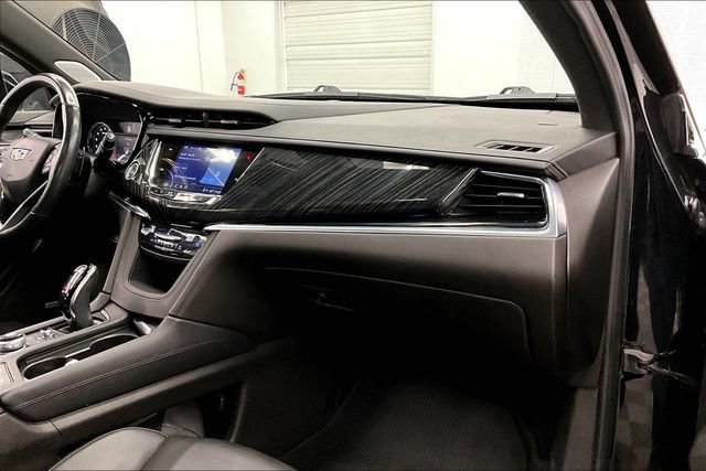 Used 2023 Cadillac XT6 Premium Luxury image 19