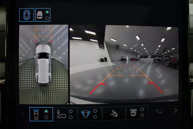 Used 2026 GMC Yukon Denali w/ Denali Reserve Package image 4