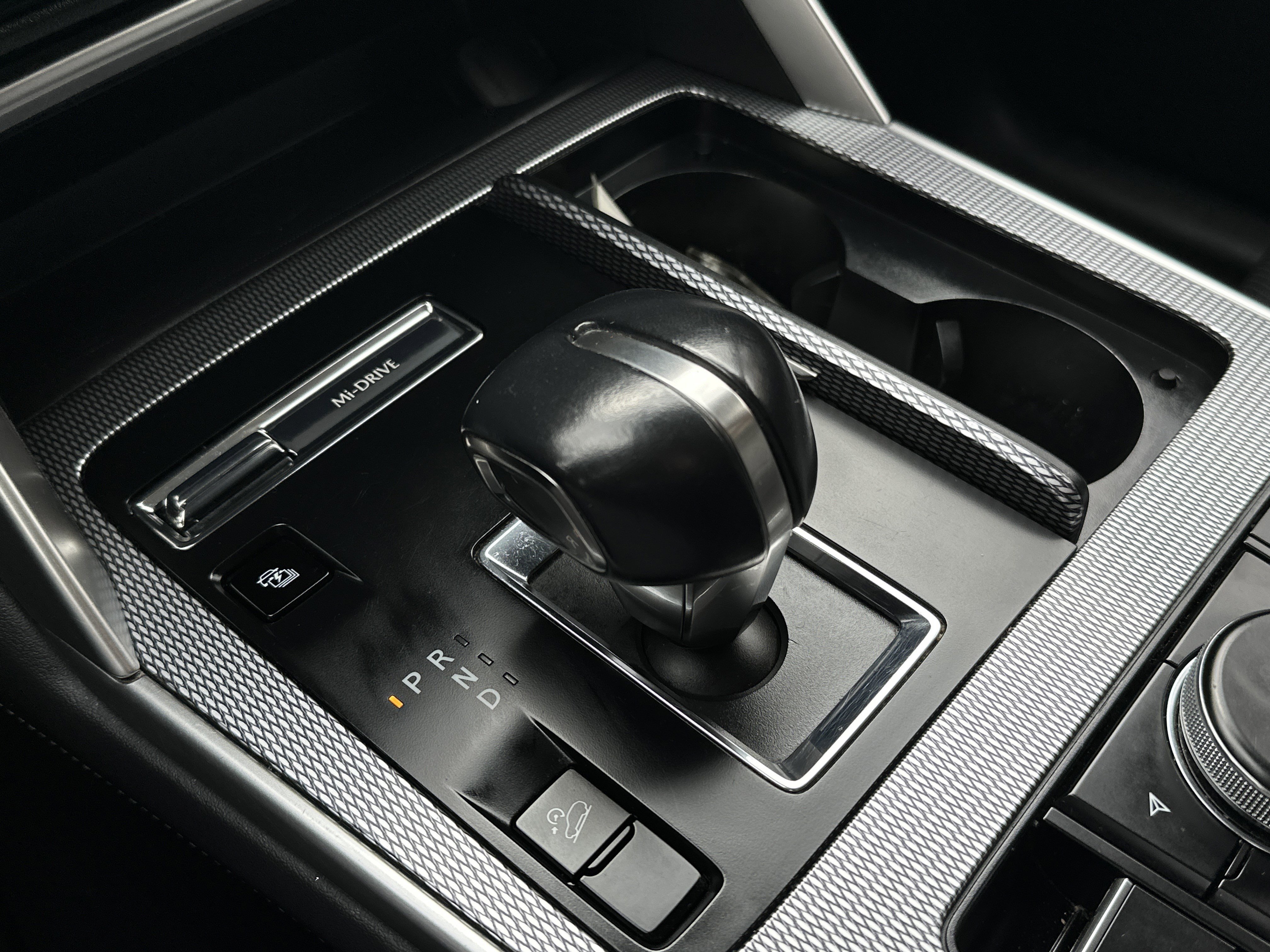 Used 2024 MAZDA CX-90 Plug-In Hybrid w/ Premium Pkg image 24