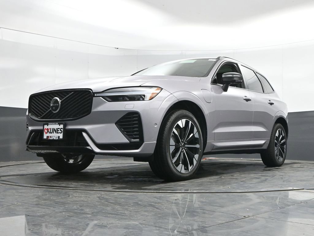 New 2026 Volvo XC60 T8 Plus w/ Climate Package AWD/4WD image 39