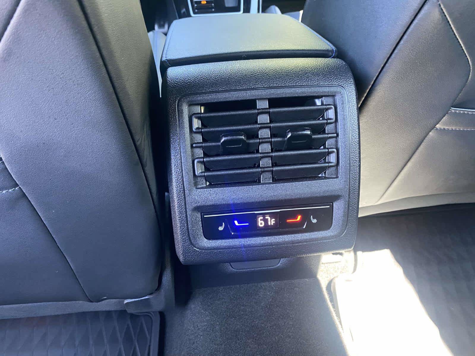 Certified 2025 Volkswagen Golf w/ Euro Style Package AWD/4WD image 19