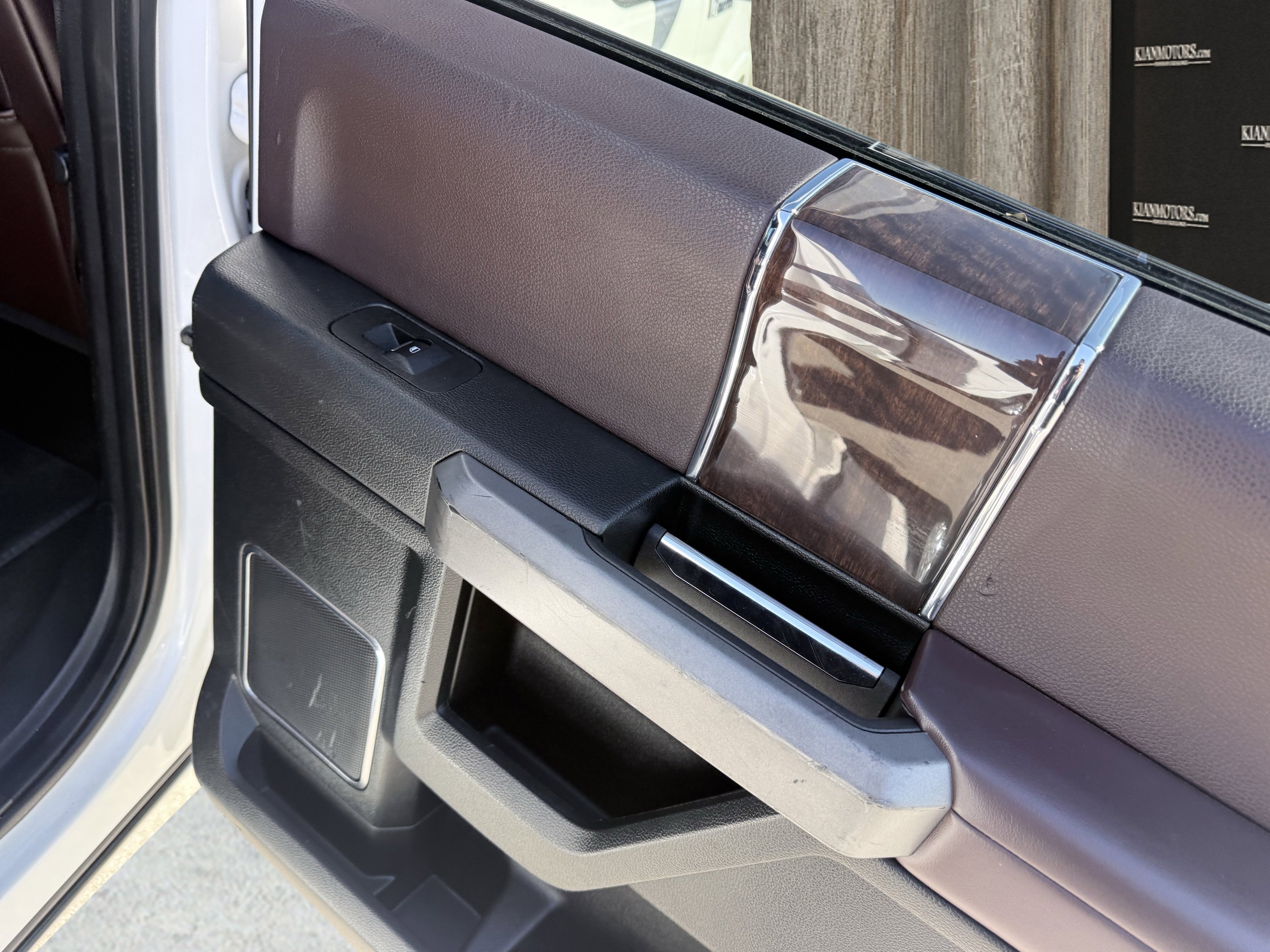 Used 2016 Ford F150 Platinum w/ Equipment Group 701A Luxury image 63