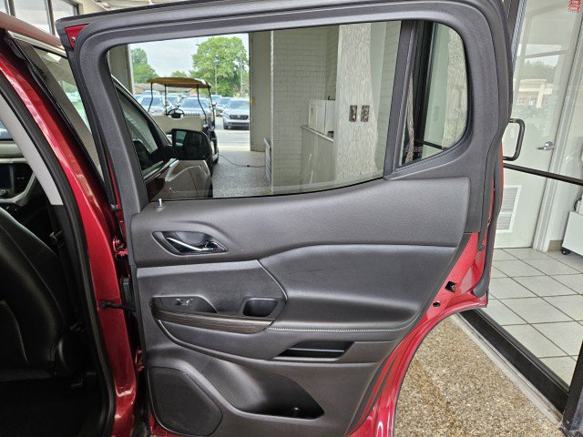 Used 2019 GMC Acadia SLT AWD/4WD image 17