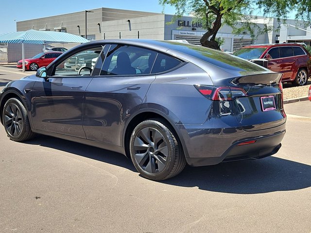 Used 2025 Tesla Model Y Long Range AWD/4WD image 8