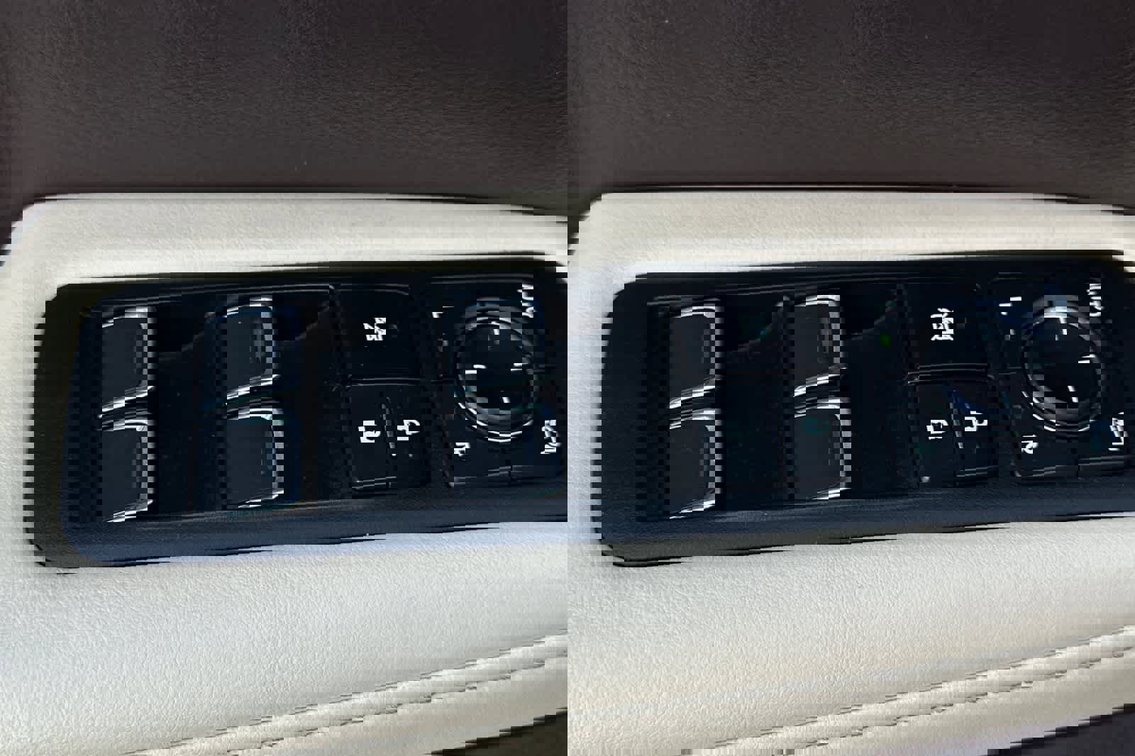 Used 2019 Lexus RX 450h AWD image 14