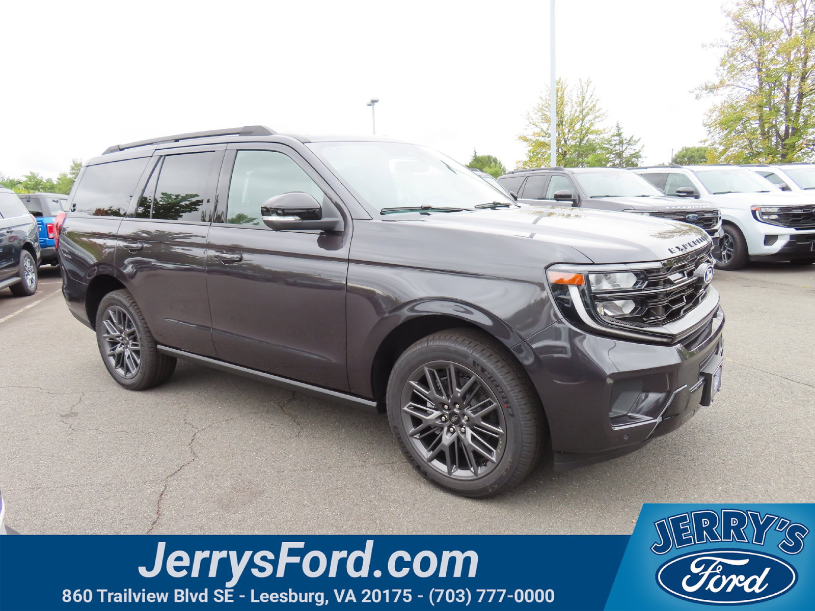 New 2027 Ford Expedition Platinum w/ Stealth Appearance Package