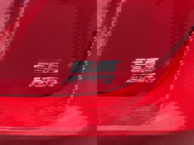 Used 2021 Toyota Camry SE w/ Cold Weather Package image 13