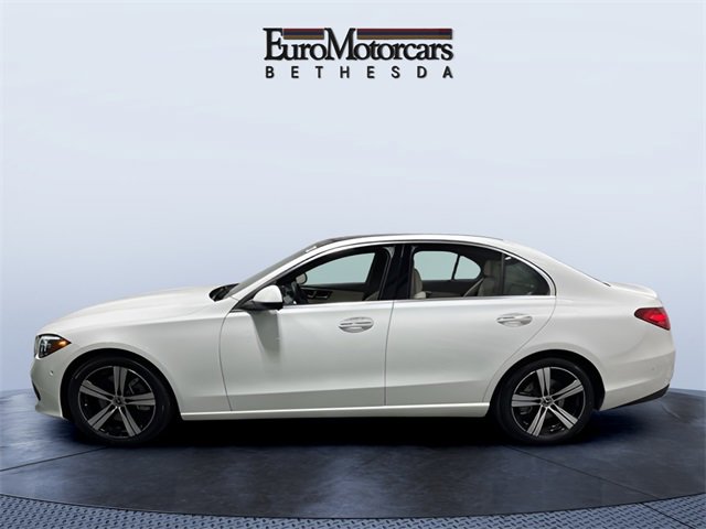 Used 2025 Mercedes-Benz C 300 4MATIC Sedan image 2
