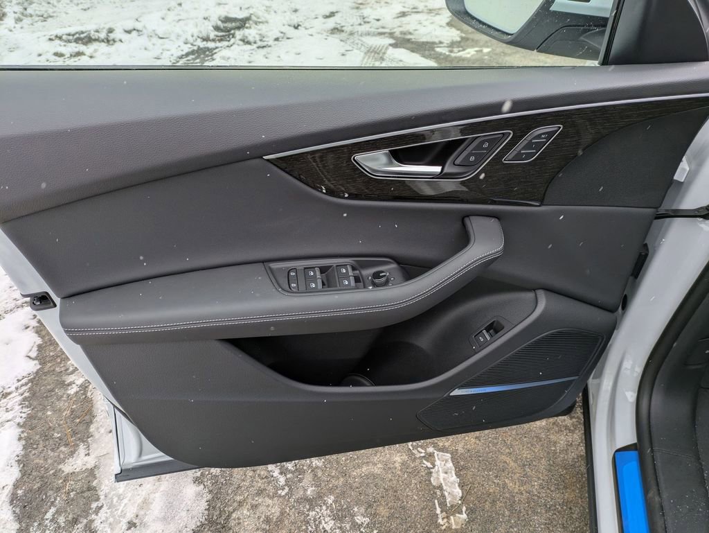 New 2026 Audi Q8 Premium Plus AWD/4WD image 7