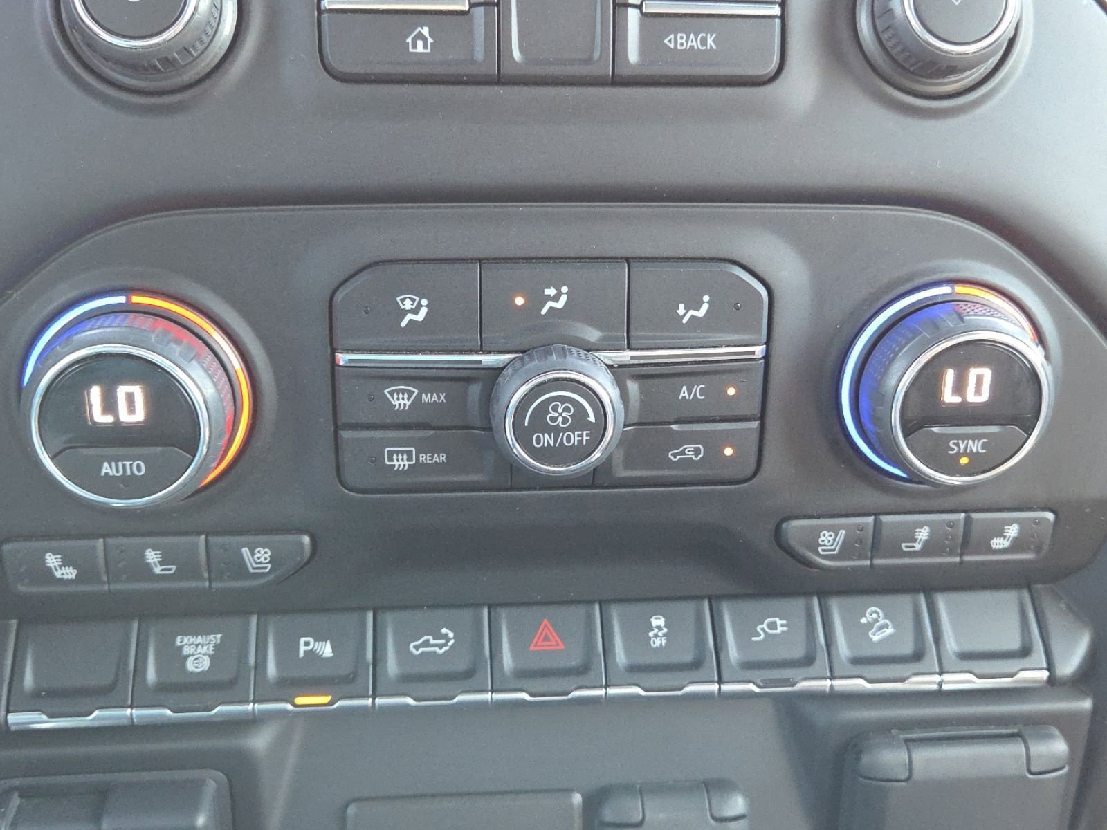 Used 2023 Chevrolet Silverado 2500 High Country image 39