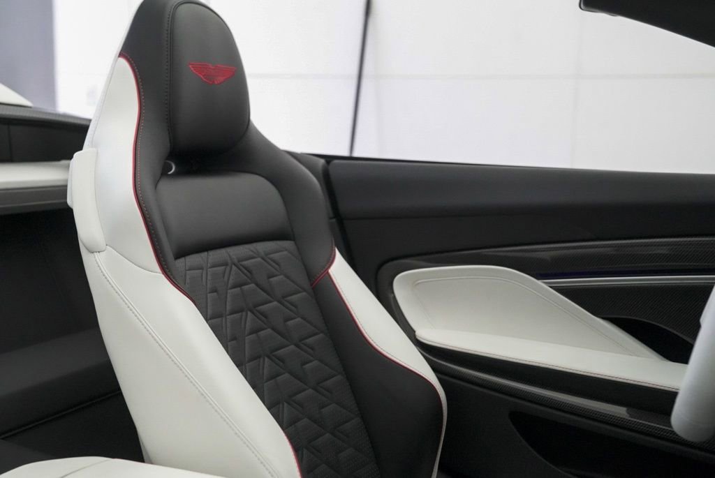 New 2026 Aston Martin Vanquish Convertible image 52