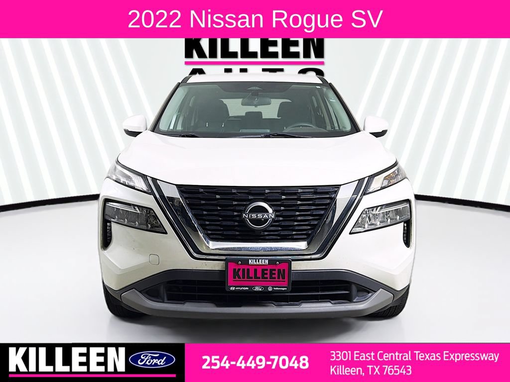 Used 2022 Nissan Rogue SV FWD image 2