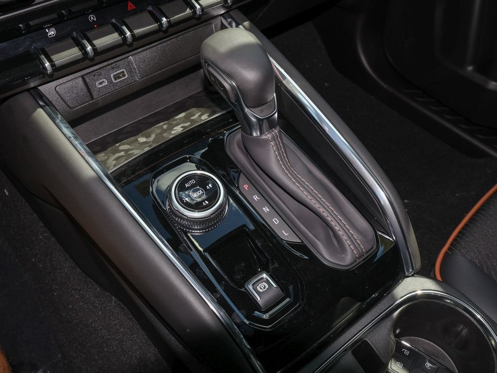 New 2026 GMC Canyon AT4 w/ Nightfall Essentials Package AWD/4WD image 21