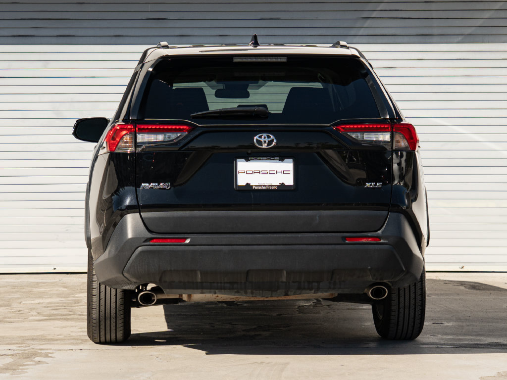 Used 2025 Toyota RAV4 XLE FWD image 26