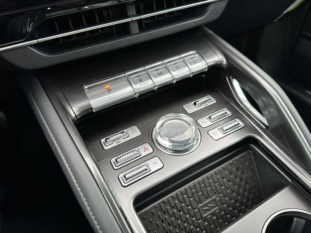 New 2026 Lincoln Nautilus Reserve w/ Jet Appearance Package AWD/4WD image 18