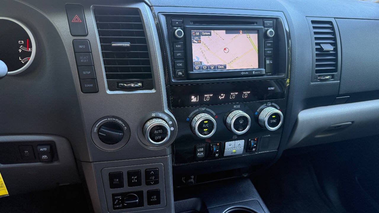 Used 2016 Toyota Sequoia Platinum AWD/4WD image 38
