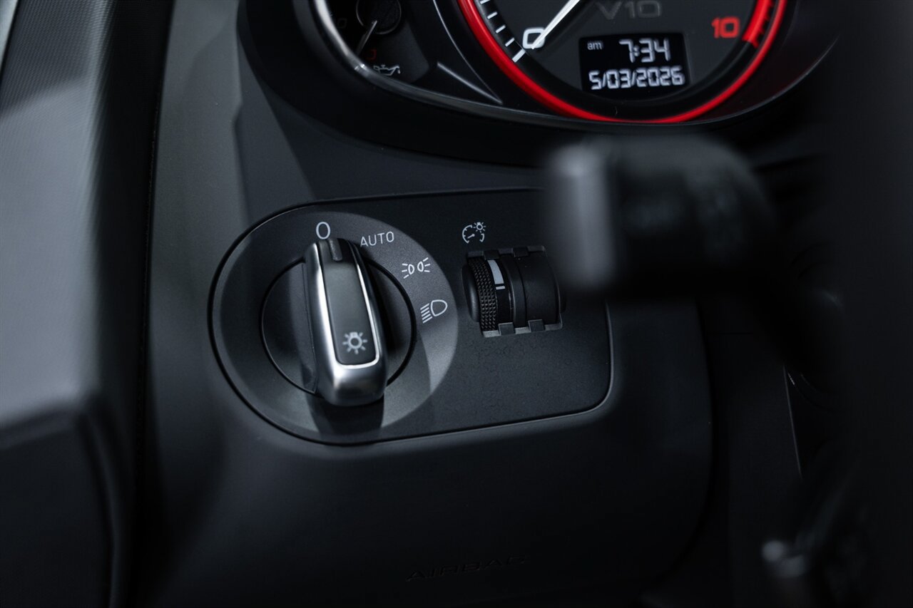 Used 2011 Audi R8 V10 AWD/4WD image 61